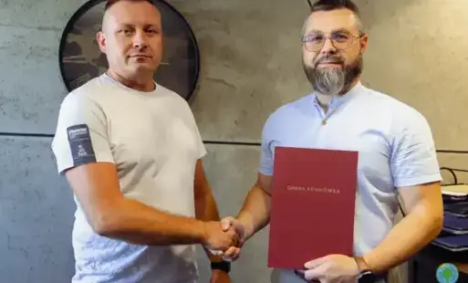 Bezpieczny dowóz uczniów do szkół – umowy podpisane! 